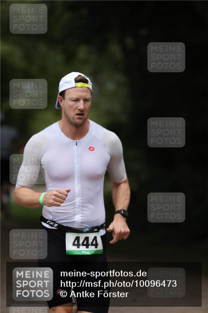 30.08.2026 - Elbe Triathlon Hamburg Antke Förster http://msf.ph/oto/10096473 30.08.2026 10:16:52 Laufen 444 meine-sportfotos.de