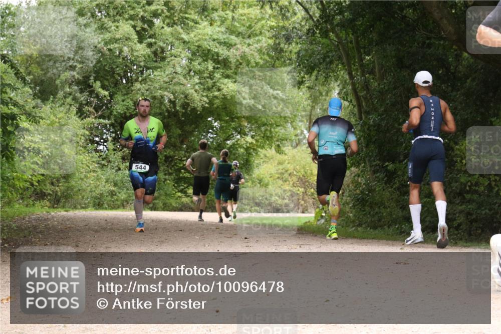 30.08.2026 - Elbe Triathlon Hamburg Antke Förster http://msf.ph/oto/10096478 30.08.2026 10:22:44 Laufen 544 meine-sportfotos.de