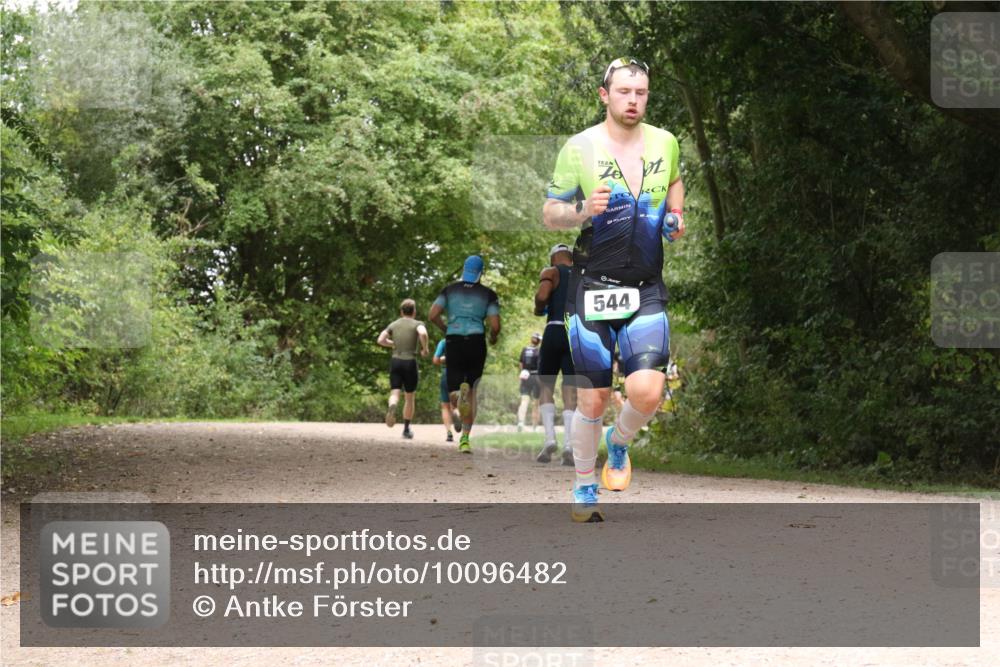 30.08.2026 - Elbe Triathlon Hamburg Antke Förster http://msf.ph/oto/10096482 30.08.2026 10:22:46 Laufen 544 meine-sportfotos.de