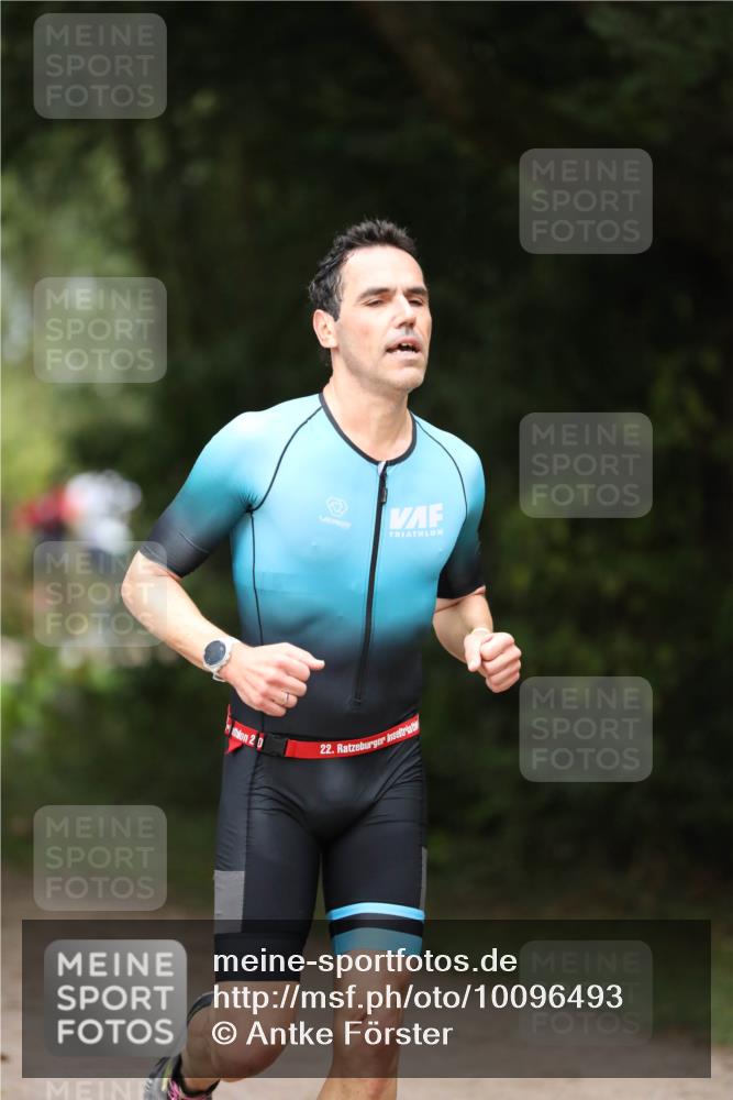 30.08.2026 - Elbe Triathlon Hamburg Antke Förster http://msf.ph/oto/10096493 30.08.2026 10:17:00 Laufen 20, 22 meine-sportfotos.de