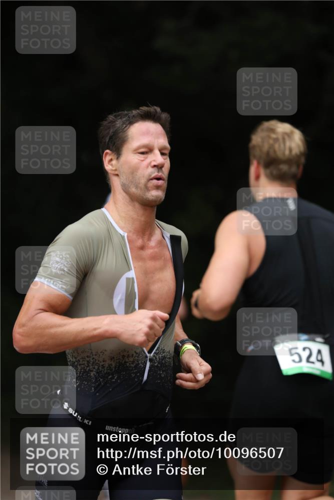 30.08.2026 - Elbe Triathlon Hamburg Antke Förster http://msf.ph/oto/10096507 30.08.2026 10:17:27 Laufen 524 meine-sportfotos.de