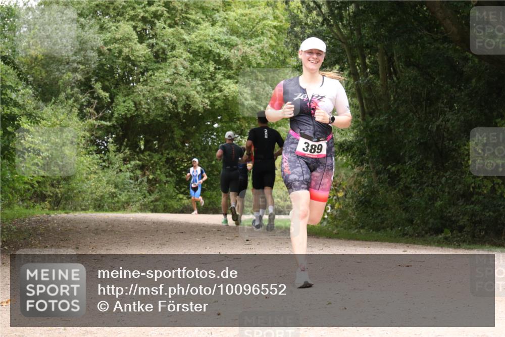30.08.2026 - Elbe Triathlon Hamburg Antke Förster http://msf.ph/oto/10096552 30.08.2026 10:23:54 Laufen 389 meine-sportfotos.de