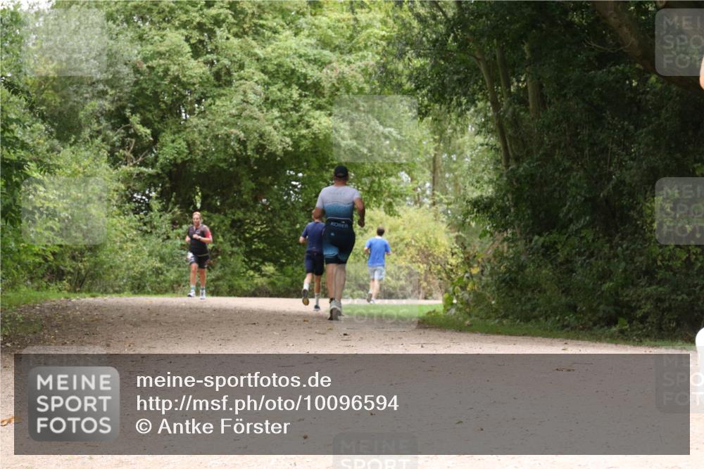 30.08.2026 - Elbe Triathlon Hamburg Antke Förster http://msf.ph/oto/10096594 30.08.2026 10:24:20 Laufen  meine-sportfotos.de