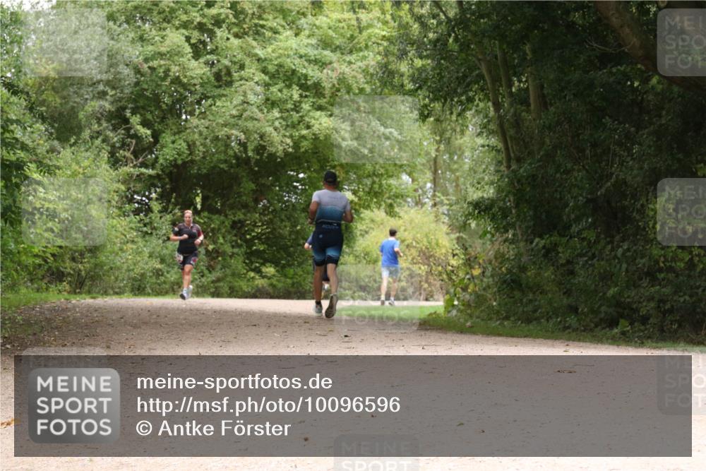 30.08.2026 - Elbe Triathlon Hamburg Antke Förster http://msf.ph/oto/10096596 30.08.2026 10:24:21 Laufen  meine-sportfotos.de