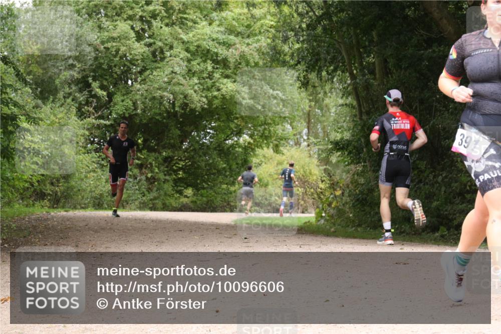 30.08.2026 - Elbe Triathlon Hamburg Antke Förster http://msf.ph/oto/10096606 30.08.2026 10:24:32 Laufen 391, 1 meine-sportfotos.de