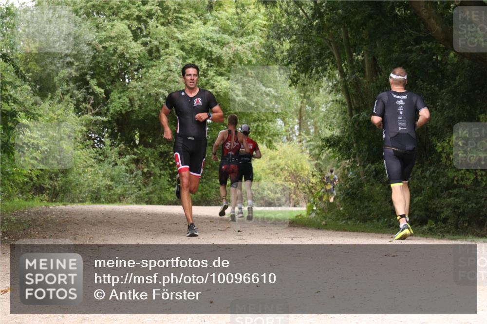 30.08.2026 - Elbe Triathlon Hamburg Antke Förster http://msf.ph/oto/10096610 30.08.2026 10:24:36 Laufen  meine-sportfotos.de