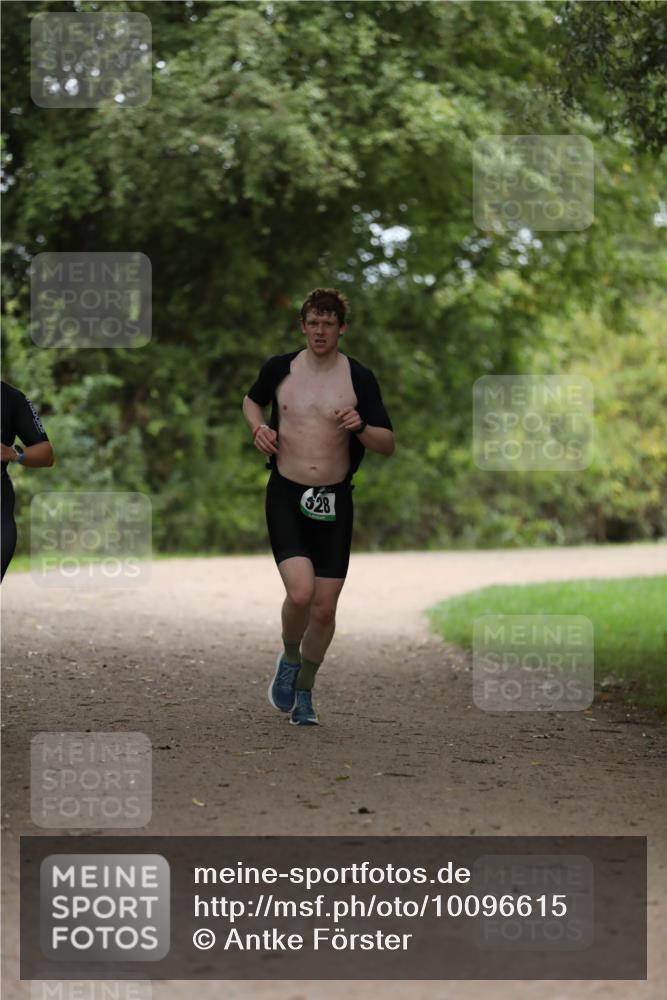 30.08.2026 - Elbe Triathlon Hamburg Antke Förster http://msf.ph/oto/10096615 30.08.2026 10:19:22 Laufen 28 meine-sportfotos.de