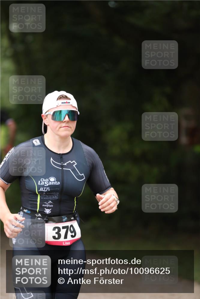 30.08.2026 - Elbe Triathlon Hamburg Antke Förster http://msf.ph/oto/10096625 30.08.2026 10:19:27 Laufen 379 meine-sportfotos.de