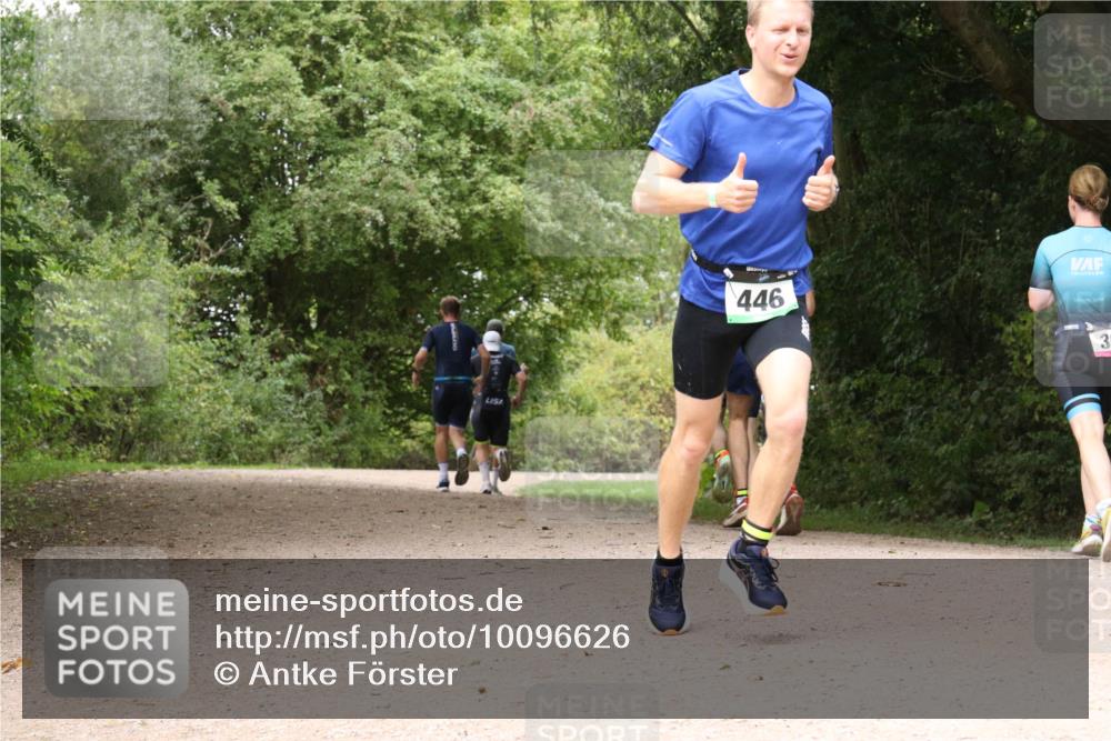 30.08.2026 - Elbe Triathlon Hamburg Antke Förster http://msf.ph/oto/10096626 30.08.2026 10:24:56 Laufen 446, 3 meine-sportfotos.de
