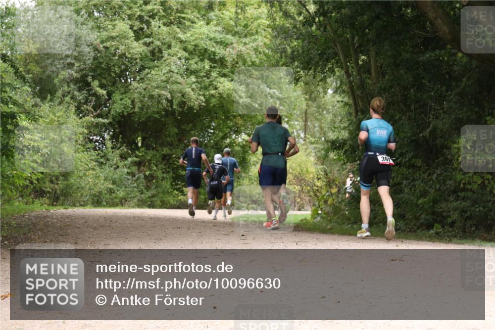 30.08.2026 - Elbe Triathlon Hamburg Antke Förster http://msf.ph/oto/10096630 30.08.2026 10:24:57 Laufen 361 meine-sportfotos.de