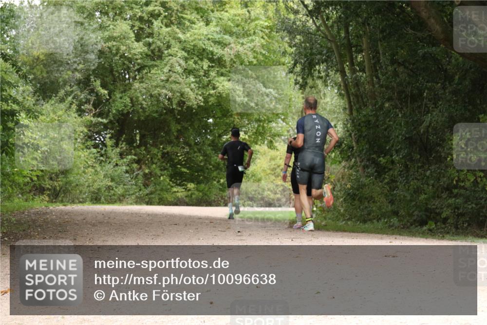 30.08.2026 - Elbe Triathlon Hamburg Antke Förster http://msf.ph/oto/10096638 30.08.2026 10:25:12 Laufen  meine-sportfotos.de