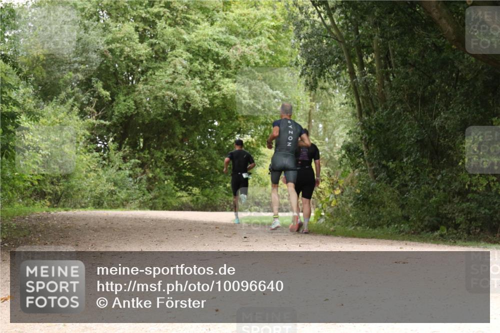 30.08.2026 - Elbe Triathlon Hamburg Antke Förster http://msf.ph/oto/10096640 30.08.2026 10:25:13 Laufen  meine-sportfotos.de