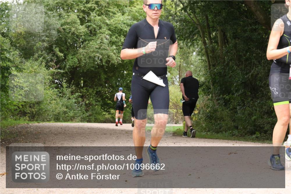30.08.2026 - Elbe Triathlon Hamburg Antke Förster http://msf.ph/oto/10096662 30.08.2026 10:25:47 Laufen  meine-sportfotos.de