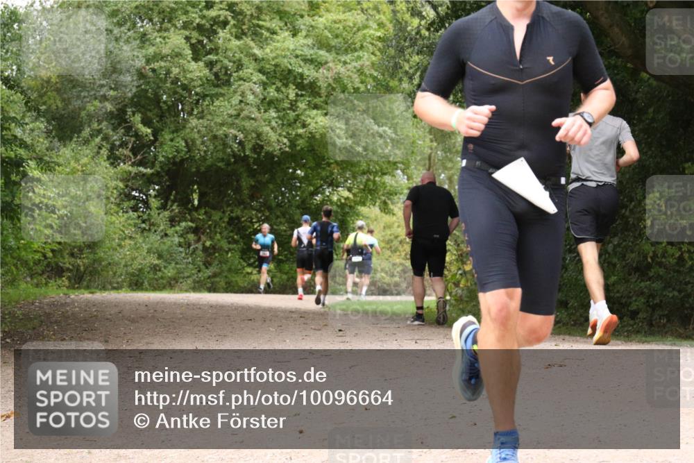 30.08.2026 - Elbe Triathlon Hamburg Antke Förster http://msf.ph/oto/10096664 30.08.2026 10:25:47 Laufen  meine-sportfotos.de