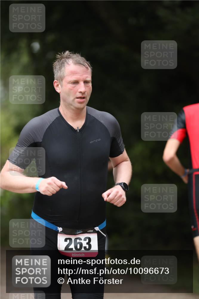 30.08.2026 - Elbe Triathlon Hamburg Antke Förster http://msf.ph/oto/10096673 30.08.2026 10:20:37 Laufen 263 meine-sportfotos.de