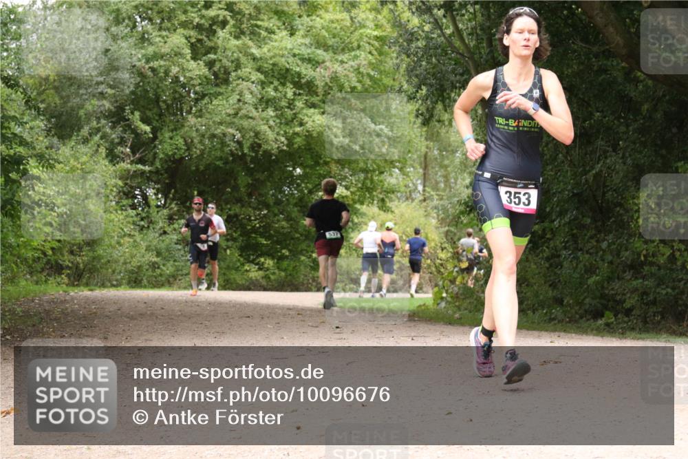 30.08.2026 - Elbe Triathlon Hamburg Antke Förster http://msf.ph/oto/10096676 30.08.2026 10:26:02 Laufen 537, 353 meine-sportfotos.de