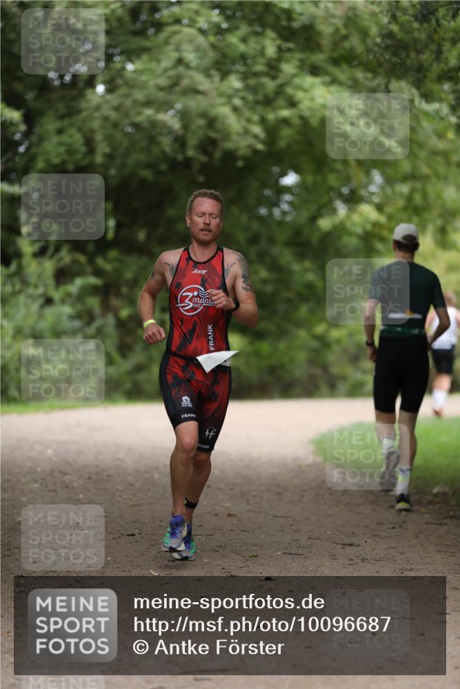 30.08.2026 - Elbe Triathlon Hamburg Antke Förster http://msf.ph/oto/10096687 30.08.2026 10:20:58 Laufen  meine-sportfotos.de