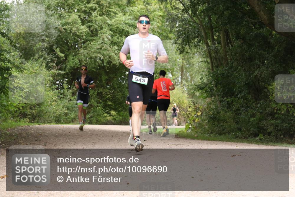 30.08.2026 - Elbe Triathlon Hamburg Antke Förster http://msf.ph/oto/10096690 30.08.2026 10:26:12 Laufen 543 meine-sportfotos.de