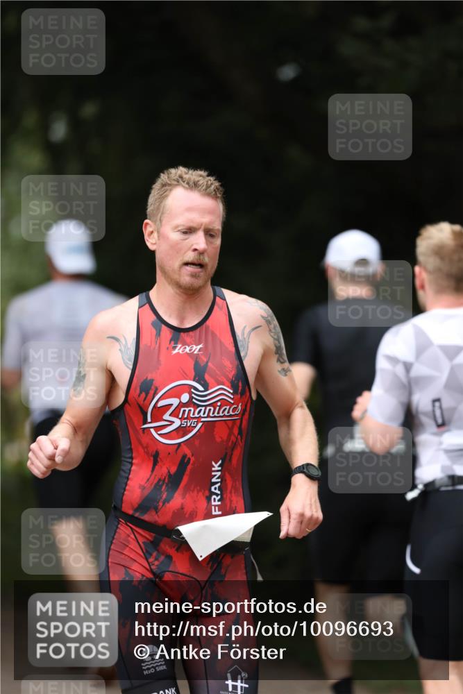 30.08.2026 - Elbe Triathlon Hamburg Antke Förster http://msf.ph/oto/10096693 30.08.2026 10:21:00 Laufen 2 meine-sportfotos.de