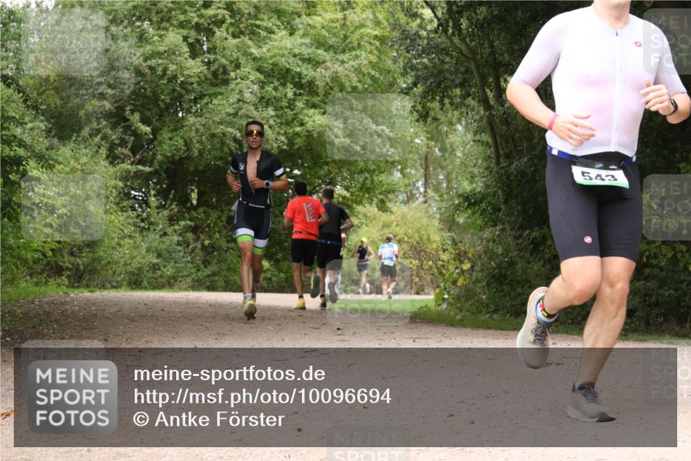 30.08.2026 - Elbe Triathlon Hamburg Antke Förster http://msf.ph/oto/10096694 30.08.2026 10:26:13 Laufen 543 meine-sportfotos.de