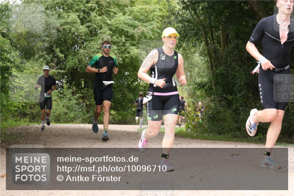 30.08.2026 - Elbe Triathlon Hamburg Antke Förster http://msf.ph/oto/10096710 30.08.2026 10:26:30 Laufen 397 meine-sportfotos.de