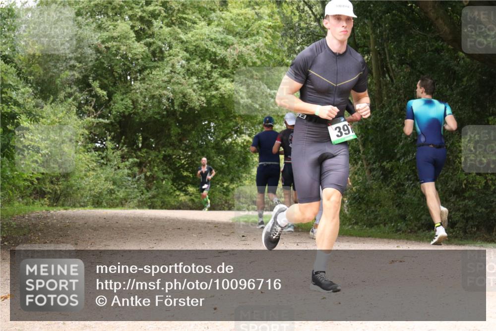 30.08.2026 - Elbe Triathlon Hamburg Antke Förster http://msf.ph/oto/10096716 30.08.2026 10:26:34 Laufen 39 meine-sportfotos.de