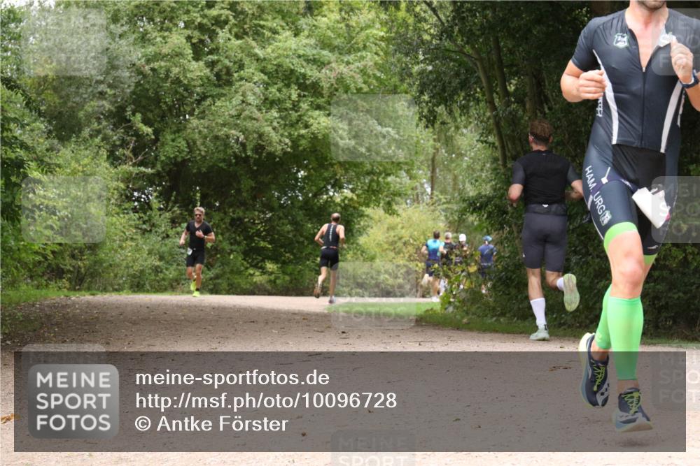 30.08.2026 - Elbe Triathlon Hamburg Antke Förster http://msf.ph/oto/10096728 30.08.2026 10:26:45 Laufen  meine-sportfotos.de