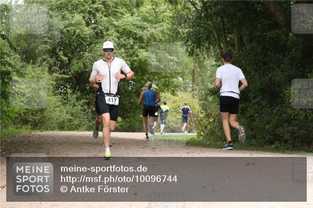 30.08.2026 - Elbe Triathlon Hamburg Antke Förster http://msf.ph/oto/10096744 30.08.2026 10:27:02 Laufen 417 meine-sportfotos.de