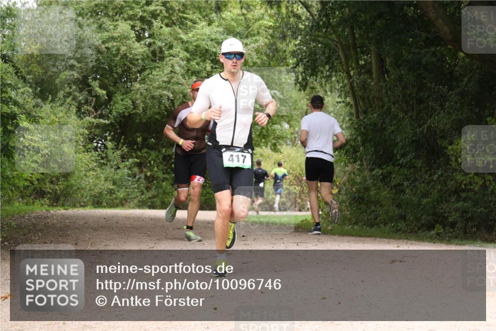 30.08.2026 - Elbe Triathlon Hamburg Antke Förster http://msf.ph/oto/10096746 30.08.2026 10:27:02 Laufen 417 meine-sportfotos.de