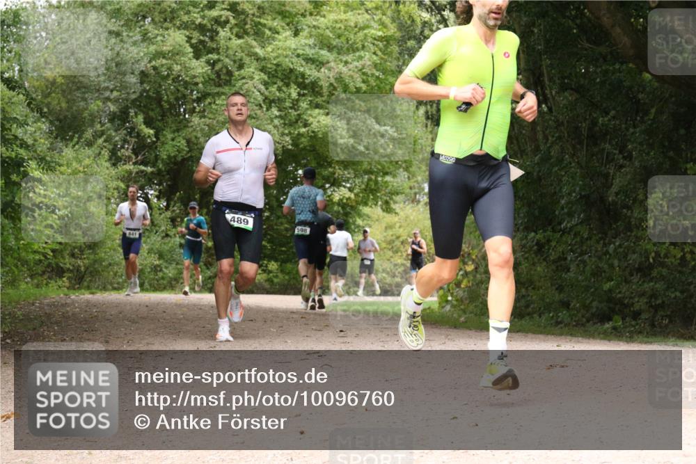 30.08.2026 - Elbe Triathlon Hamburg Antke Förster http://msf.ph/oto/10096760 30.08.2026 10:27:26 Laufen 841, 489, 508 meine-sportfotos.de