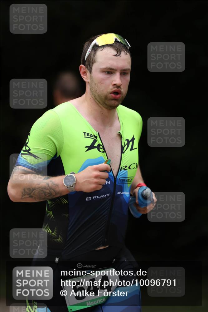 30.08.2026 - Elbe Triathlon Hamburg Antke Förster http://msf.ph/oto/10096791 30.08.2026 10:22:47 Laufen 991, 1, 02, 544 meine-sportfotos.de