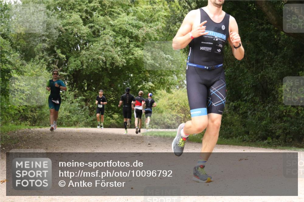 30.08.2026 - Elbe Triathlon Hamburg Antke Förster http://msf.ph/oto/10096792 30.08.2026 10:27:43 Laufen  meine-sportfotos.de