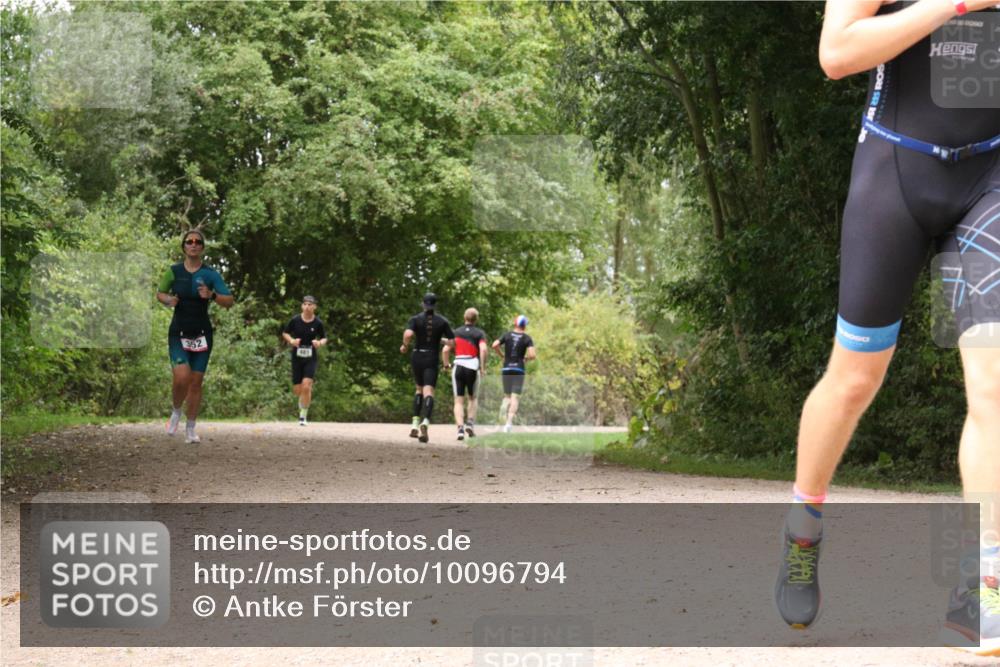 30.08.2026 - Elbe Triathlon Hamburg Antke Förster http://msf.ph/oto/10096794 30.08.2026 10:27:44 Laufen 401 meine-sportfotos.de