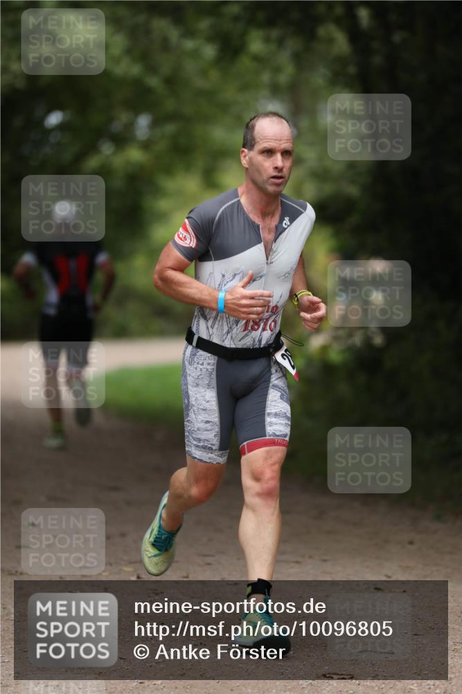 30.08.2026 - Elbe Triathlon Hamburg Antke Förster http://msf.ph/oto/10096805 30.08.2026 10:23:02 Laufen 216 meine-sportfotos.de