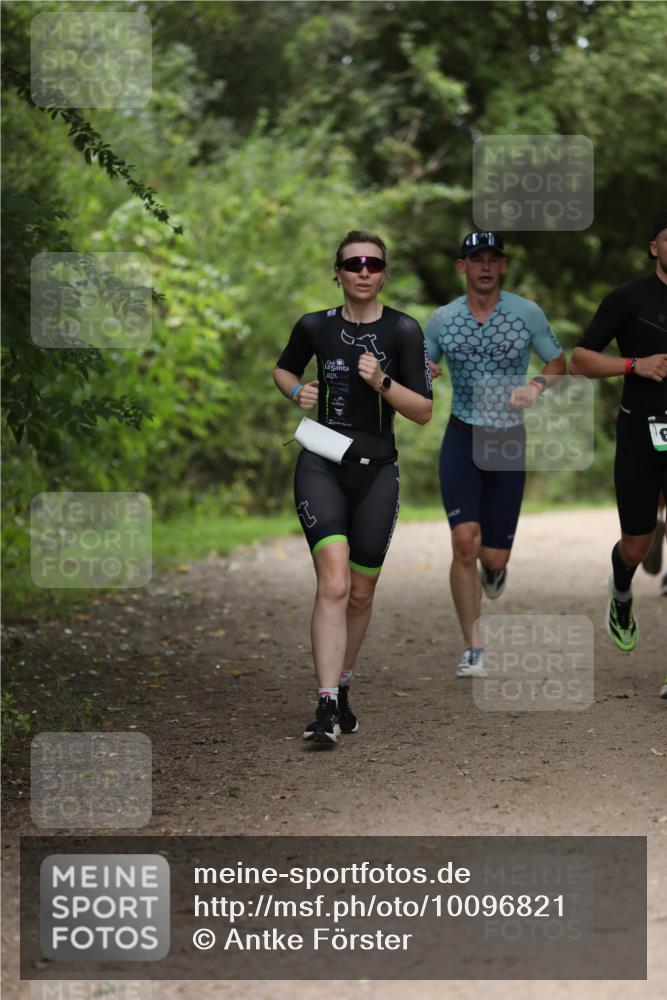 30.08.2026 - Elbe Triathlon Hamburg Antke Förster http://msf.ph/oto/10096821 30.08.2026 10:23:19 Laufen  meine-sportfotos.de