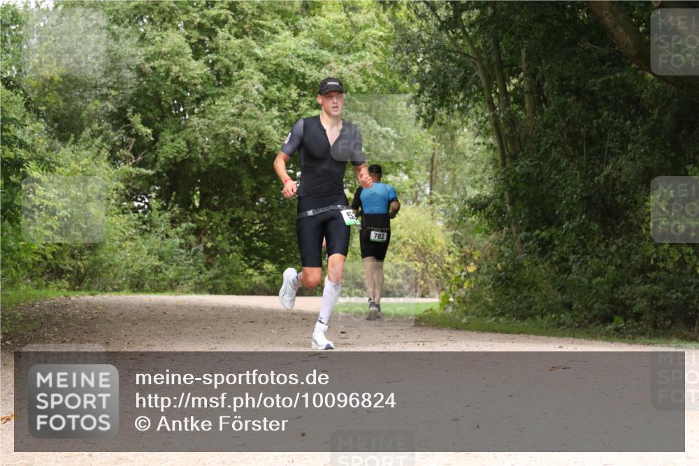 30.08.2026 - Elbe Triathlon Hamburg Antke Förster http://msf.ph/oto/10096824 30.08.2026 10:28:01 Laufen 5, 782 meine-sportfotos.de