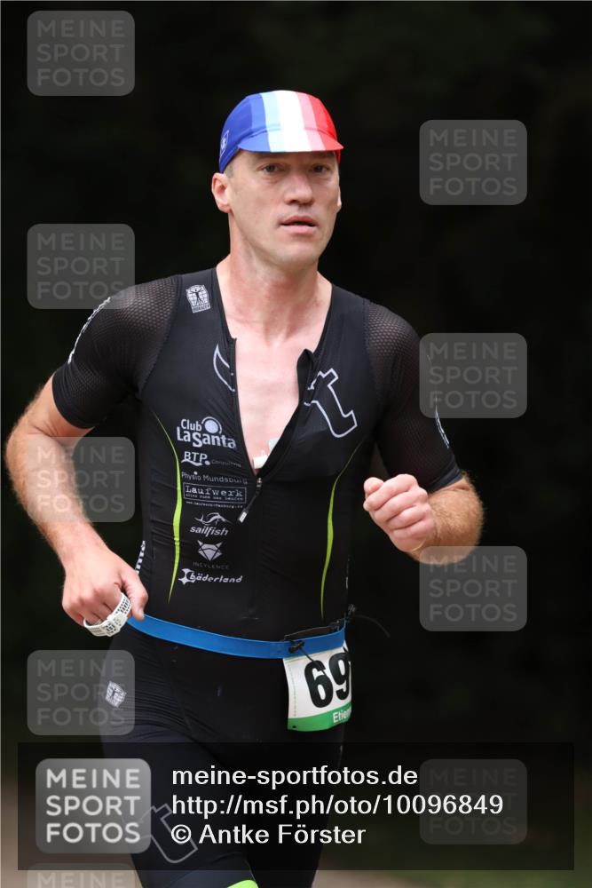 30.08.2026 - Elbe Triathlon Hamburg Antke Förster http://msf.ph/oto/10096849 30.08.2026 10:23:42 Laufen 69 meine-sportfotos.de