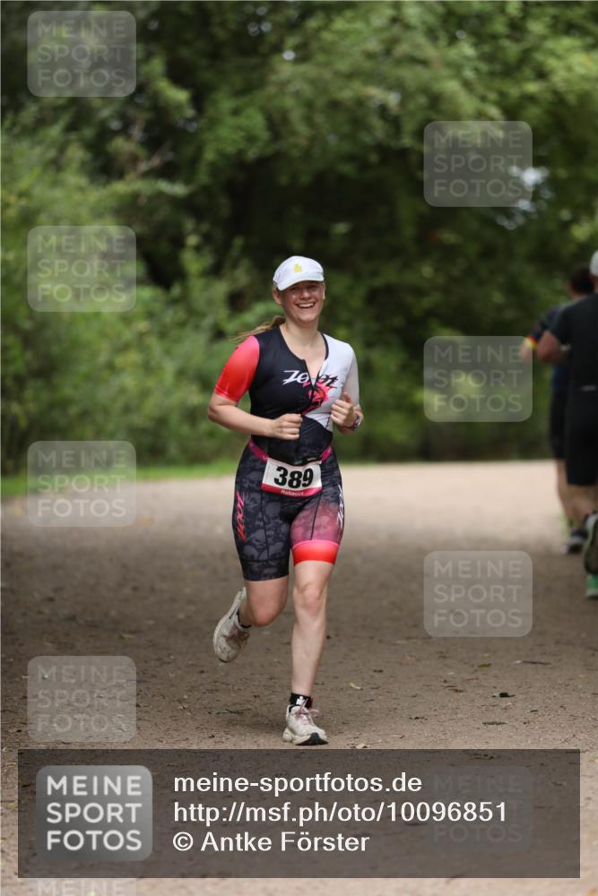 30.08.2026 - Elbe Triathlon Hamburg Antke Förster http://msf.ph/oto/10096851 30.08.2026 10:23:53 Laufen 389 meine-sportfotos.de