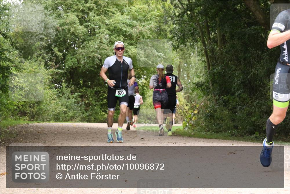 30.08.2026 - Elbe Triathlon Hamburg Antke Förster http://msf.ph/oto/10096872 30.08.2026 10:28:53 Laufen 670, 61 meine-sportfotos.de