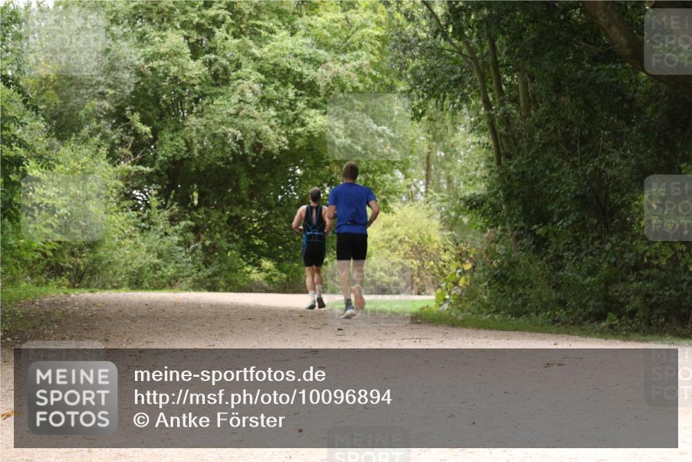 30.08.2026 - Elbe Triathlon Hamburg Antke Förster http://msf.ph/oto/10096894 30.08.2026 10:29:26 Laufen  meine-sportfotos.de