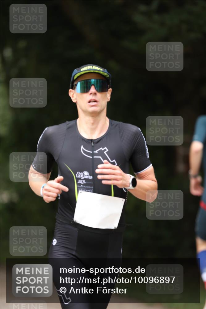 30.08.2026 - Elbe Triathlon Hamburg Antke Förster http://msf.ph/oto/10096897 30.08.2026 10:24:20 Laufen  meine-sportfotos.de