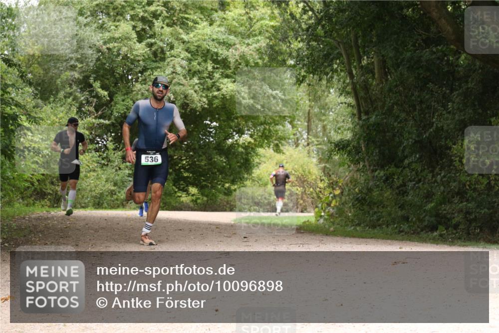 30.08.2026 - Elbe Triathlon Hamburg Antke Förster http://msf.ph/oto/10096898 30.08.2026 10:29:42 Laufen 536 meine-sportfotos.de