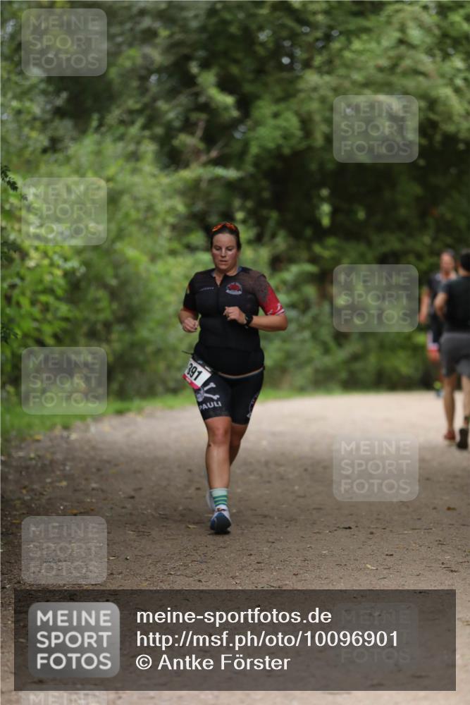 30.08.2026 - Elbe Triathlon Hamburg Antke Förster http://msf.ph/oto/10096901 30.08.2026 10:24:29 Laufen 391 meine-sportfotos.de