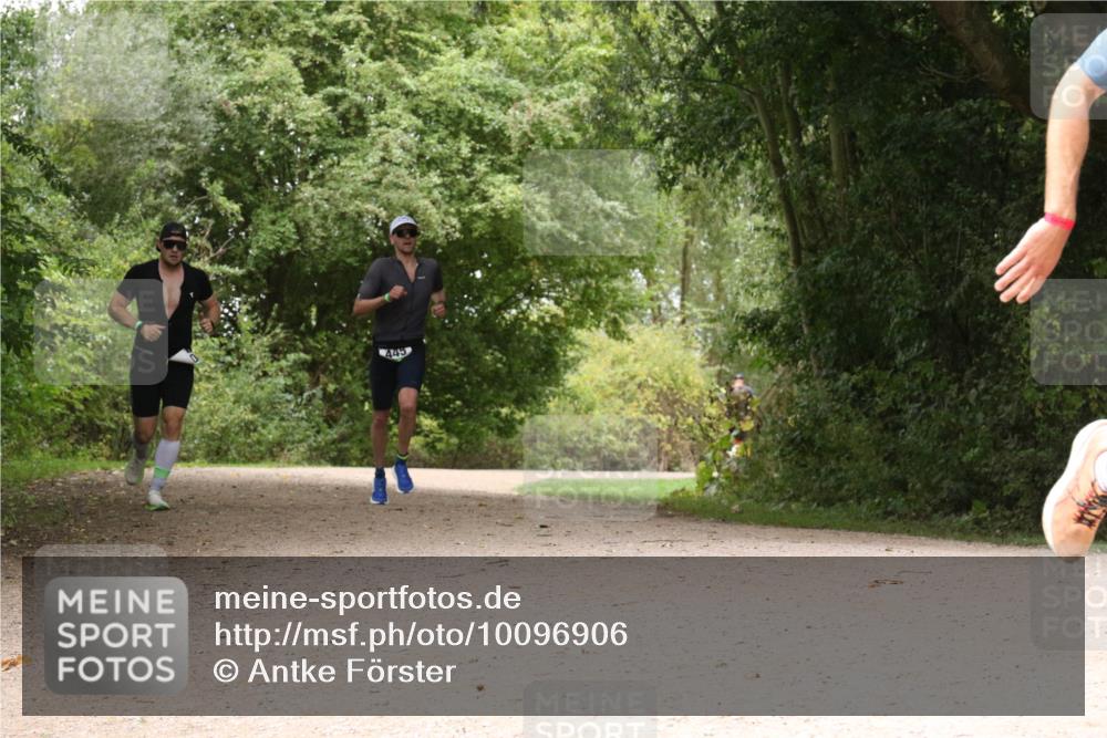 30.08.2026 - Elbe Triathlon Hamburg Antke Förster http://msf.ph/oto/10096906 30.08.2026 10:29:44 Laufen 445 meine-sportfotos.de
