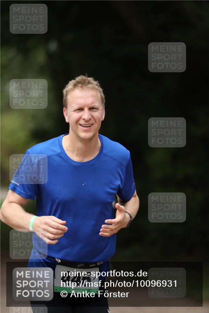 30.08.2026 - Elbe Triathlon Hamburg Antke Förster http://msf.ph/oto/10096931 30.08.2026 10:24:58 Laufen 446 meine-sportfotos.de