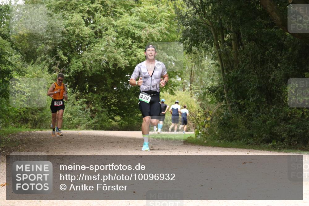30.08.2026 - Elbe Triathlon Hamburg Antke Förster http://msf.ph/oto/10096932 30.08.2026 10:30:16 Laufen 363, 430 meine-sportfotos.de