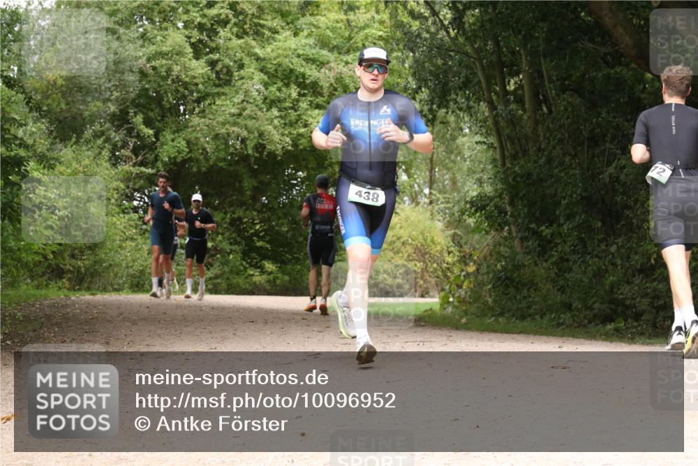 30.08.2026 - Elbe Triathlon Hamburg Antke Förster http://msf.ph/oto/10096952 30.08.2026 10:30:28 Laufen 438 meine-sportfotos.de