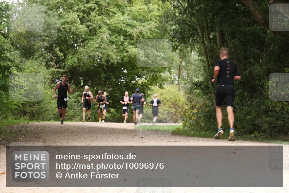 30.08.2026 - Elbe Triathlon Hamburg Antke Förster http://msf.ph/oto/10096976 30.08.2026 10:30:39 Laufen  meine-sportfotos.de