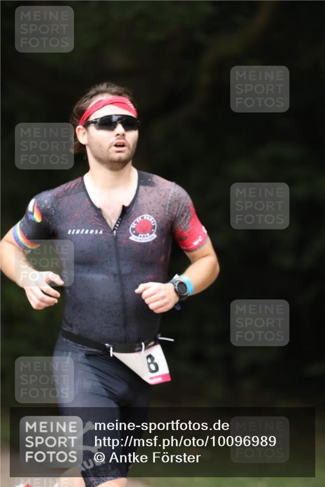 30.08.2026 - Elbe Triathlon Hamburg Antke Förster http://msf.ph/oto/10096989 30.08.2026 10:26:09 Laufen  meine-sportfotos.de