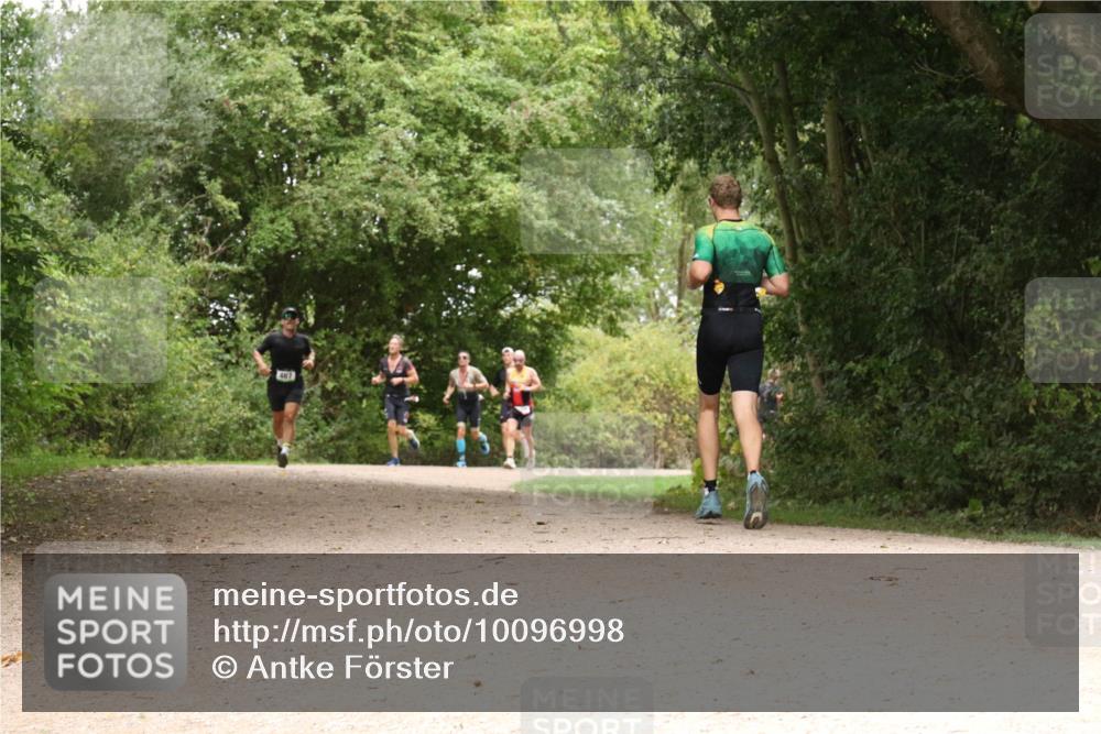 30.08.2026 - Elbe Triathlon Hamburg Antke Förster http://msf.ph/oto/10096998 30.08.2026 10:30:52 Laufen 467 meine-sportfotos.de